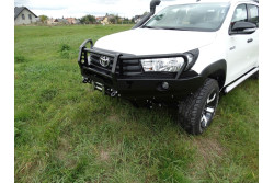 ZDERZAK PRZEDNI Z BULLBAREM TOYOTA HILUX REVO 2016-