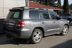 Toyota Land Cruiser J200 skrzynkowy bagażnik dachowy off-road