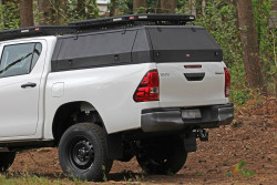 Toyota Hilux Revo hardtop MorE 4x4